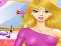 Bella ragazza bionda per giocare online